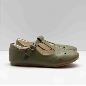 Green Dress Shoes with Strap and Perforations